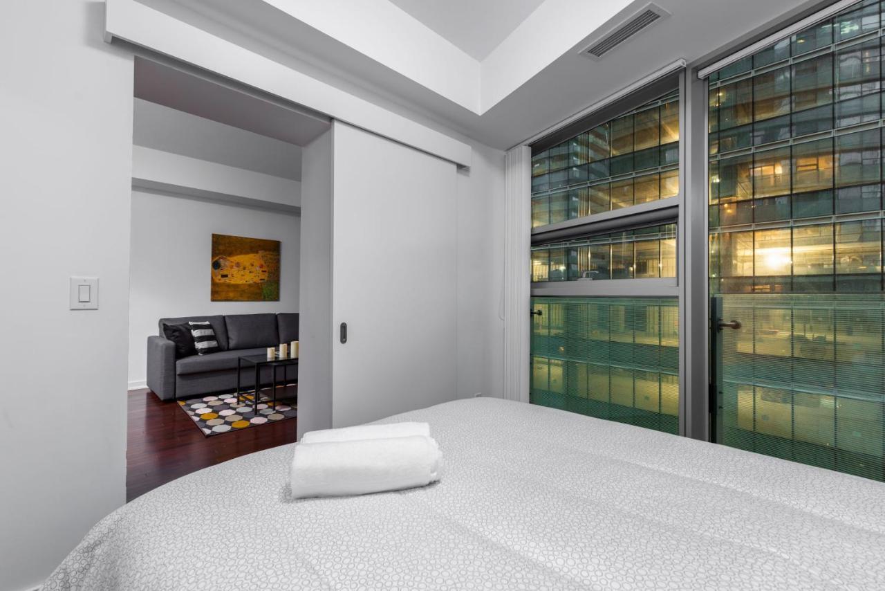 The York Boutique Suites 多伦多 外观 照片