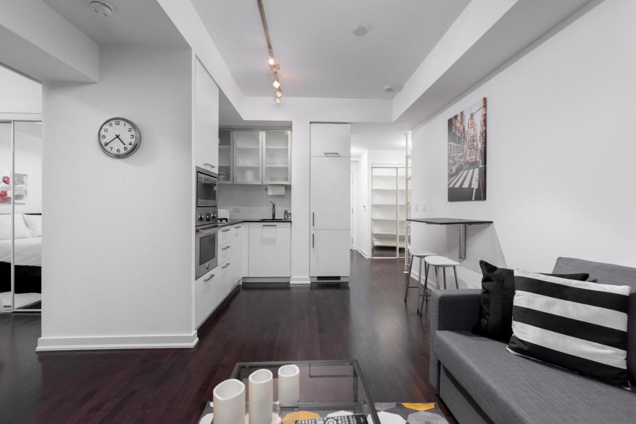 The York Boutique Suites 多伦多 外观 照片