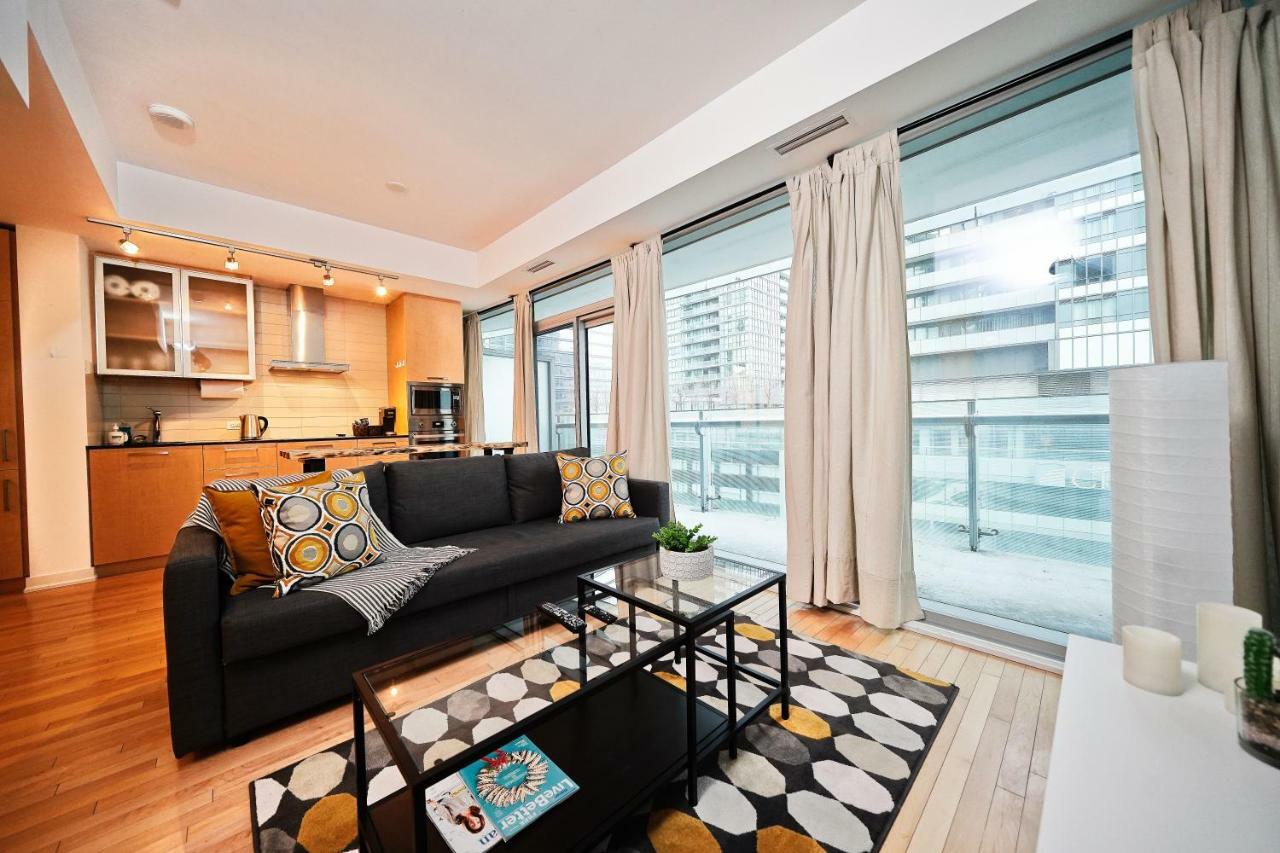 The York Boutique Suites 多伦多 外观 照片