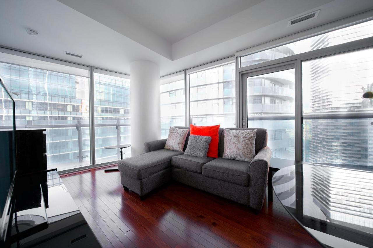 The York Boutique Suites 多伦多 外观 照片